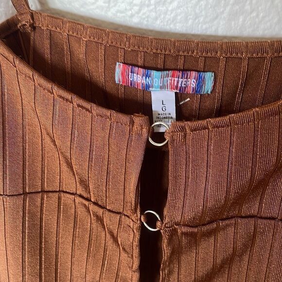 UO brown tank top - Picture 2 of 4